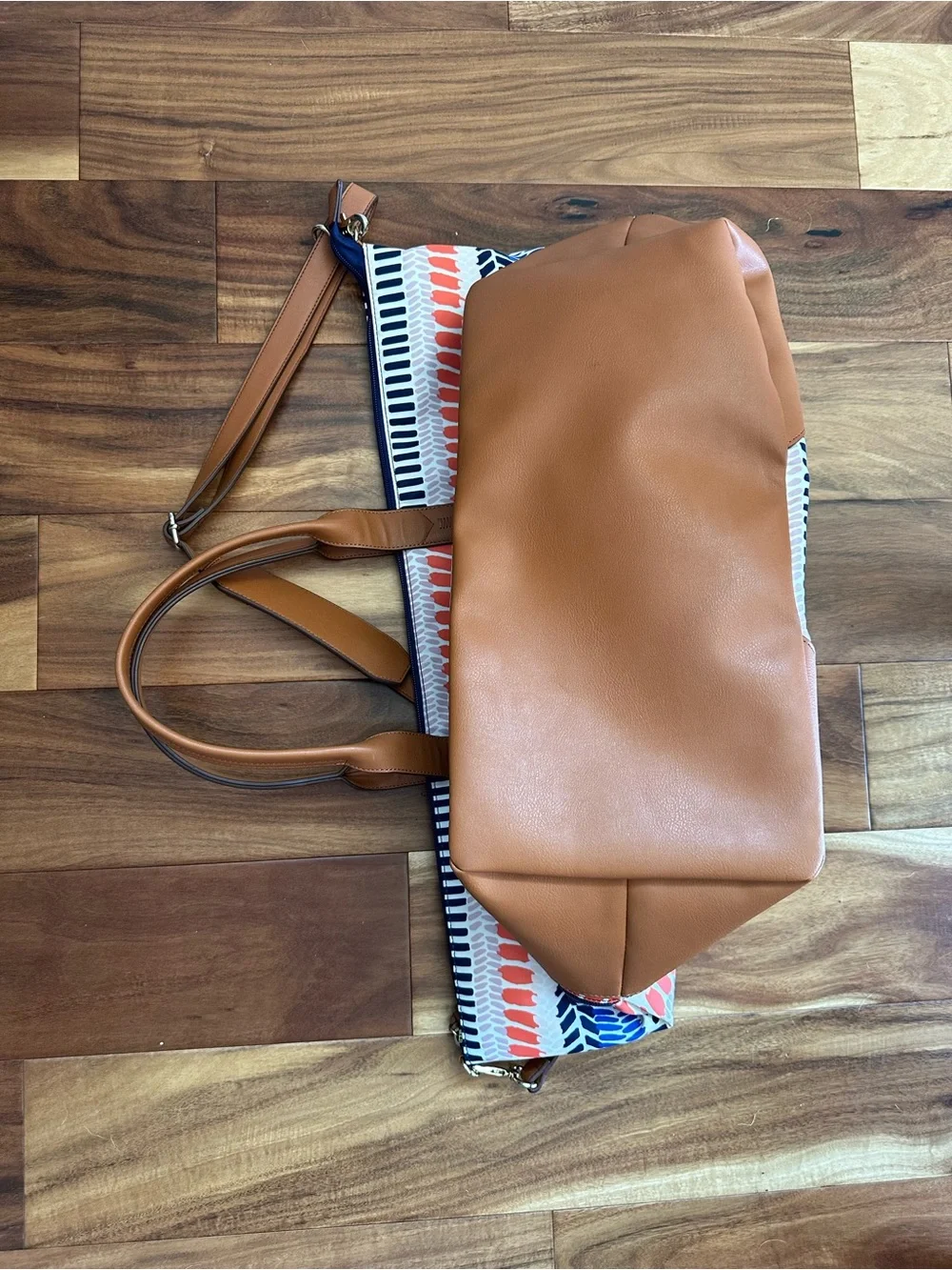 Stella & Dot Expandable Getaway Weekender Tote Bag